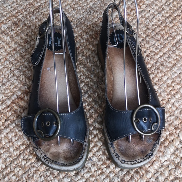 Fly London sandals - Picture 3 of 15